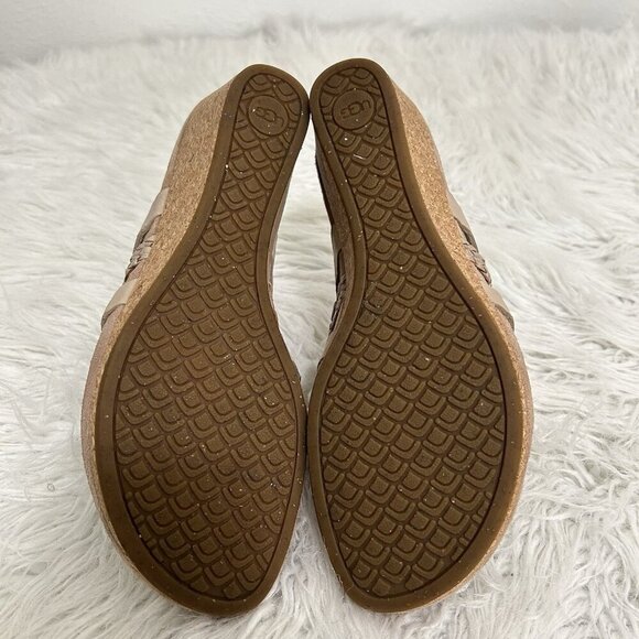 UGG Womens Maddie Sandals Leather Cork Wedge Heels Slip On Strappy Beige 7 - Picture 8 of 11